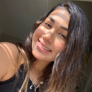 Meet your Posher, Desana